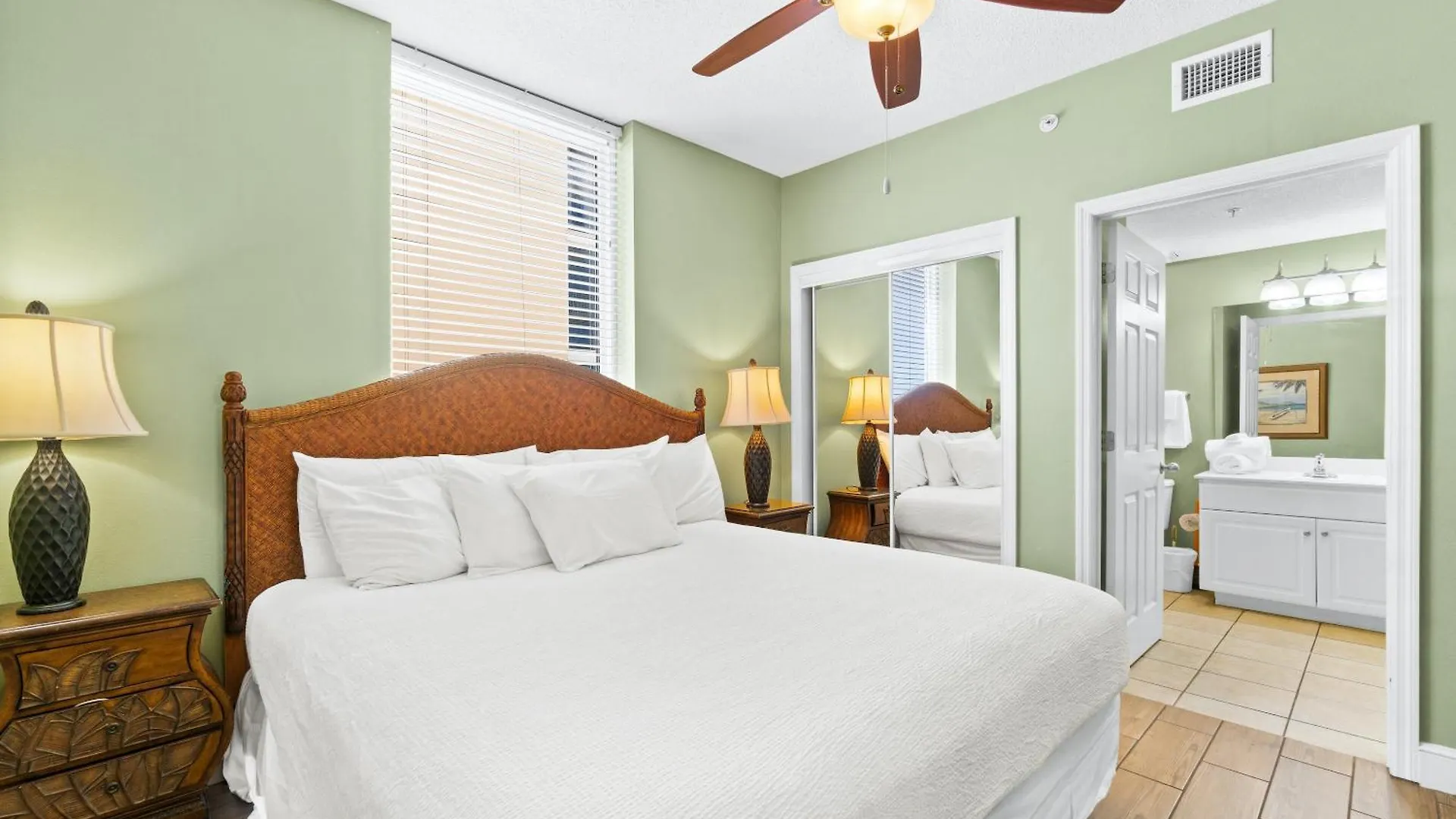 Majestic Beach Resort Tower I By Panhandle Getaways Panama City Beach 0*,  United States
