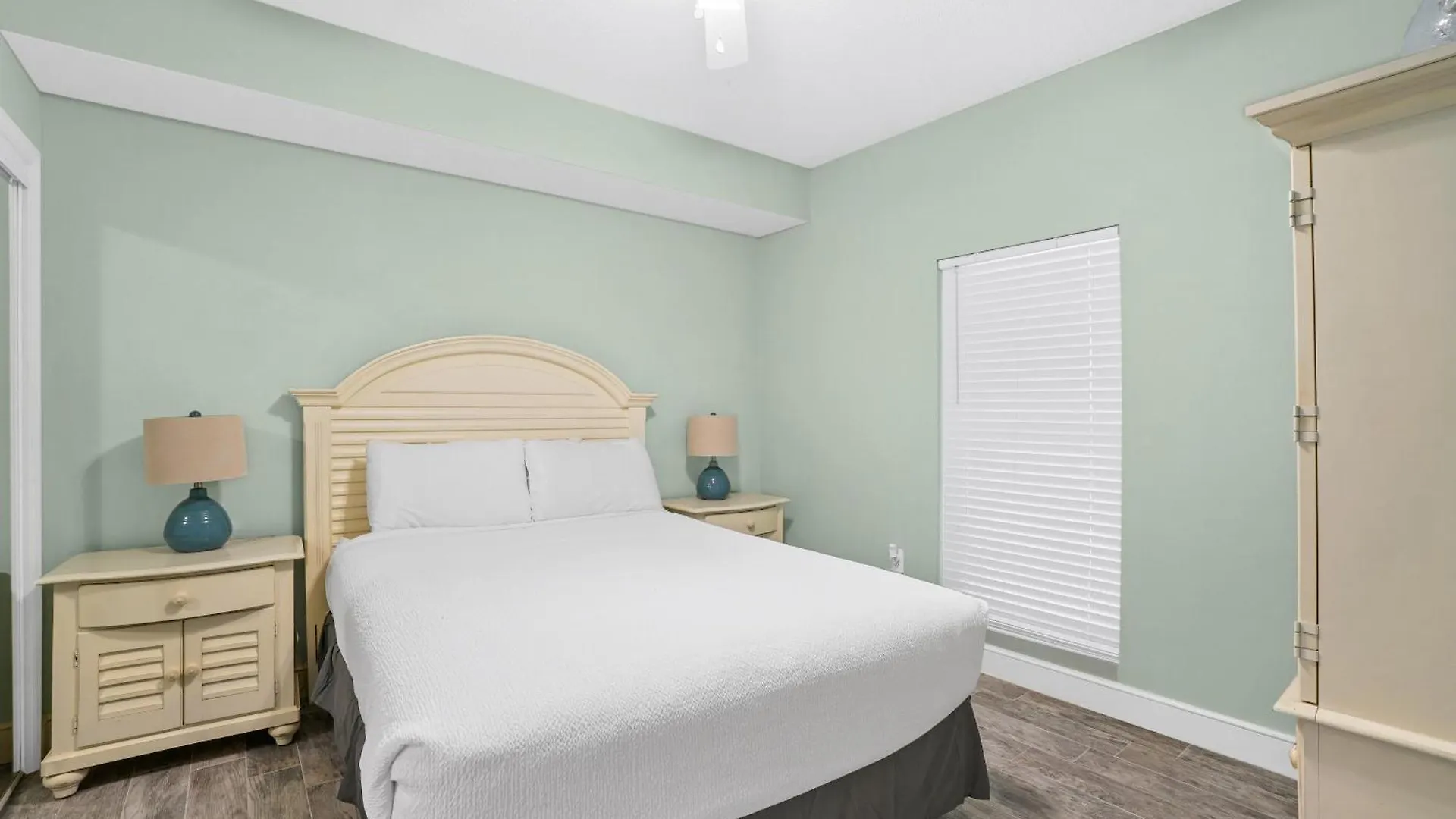 Majestic Beach Resort Tower I By Panhandle Getaways Panama City Beach 0*,  United States